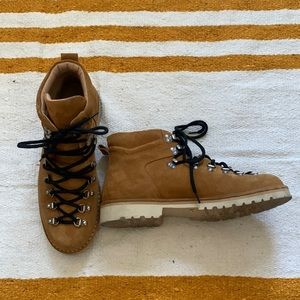 Fracap + Aether Dolomite boot in “camel suede” upper calfskin. Vibram. Size 42